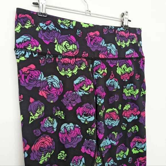 🦄 RARE Lululemon Limited Edition Wunder Under Pant Ivivva Neon Rainbow Rose - Picture 3 of 12